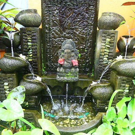Loka Sari Guest House And Spa ウブド エクステリア 写真