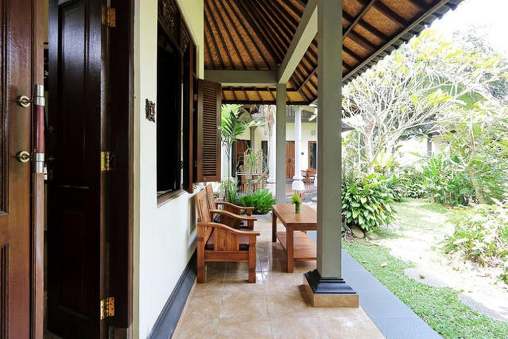 Loka Sari Guest House And Spa ウブド エクステリア 写真